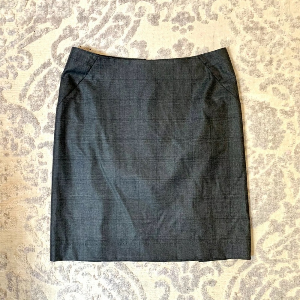 BANANA REPUBLIC Gray Plaid Pencil Skirt - Picture 1 of 3